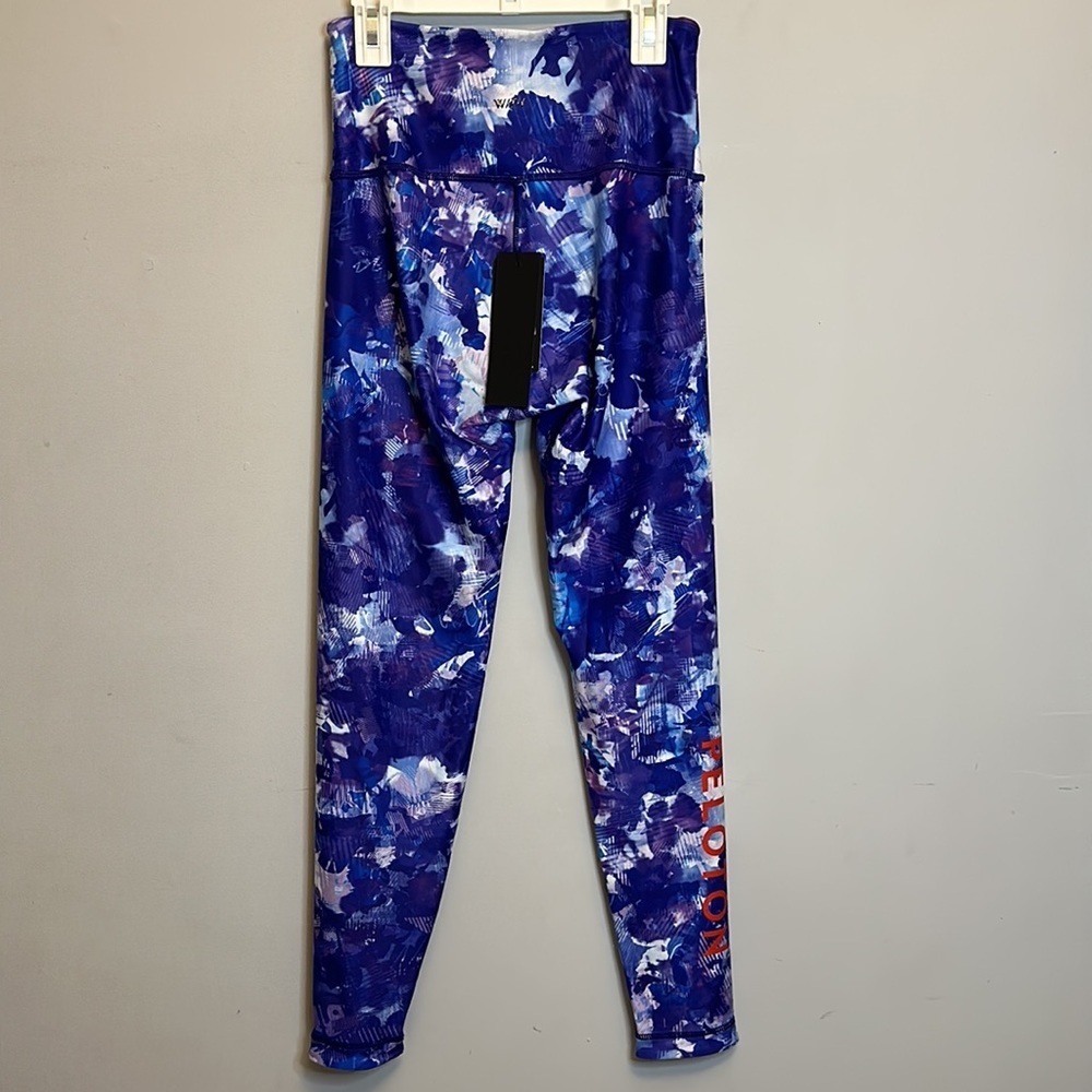 Peloton Blue Moves High Waist Legging Size Medium - Picture 3 of 8